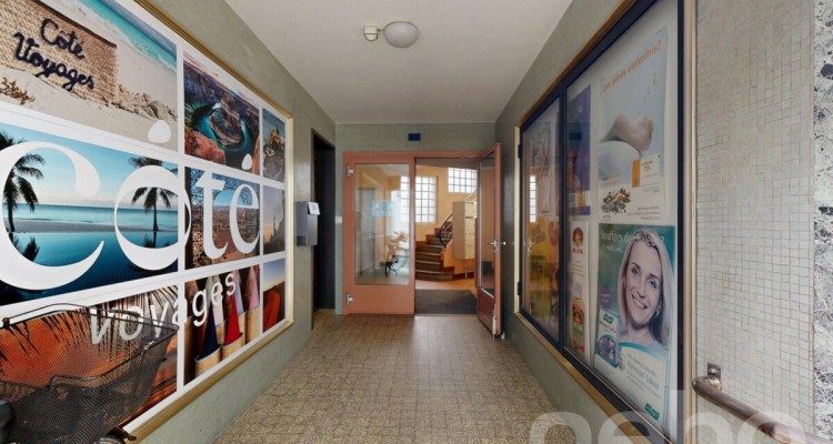 Espace commercial lumineux au c?ur de Martigny image 5