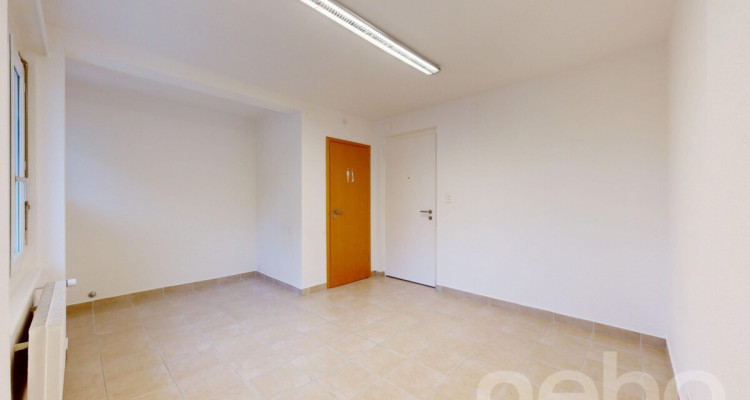 Espace commercial lumineux au c?ur de Martigny image 7