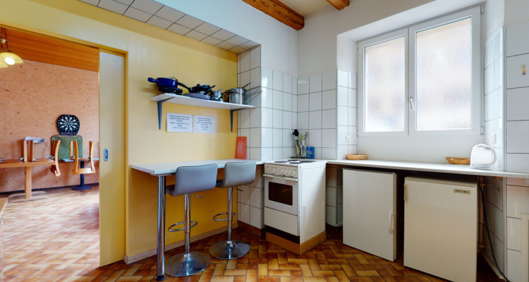 Une opportunité unique dinvestissement au c?ur des Brenets! image 8