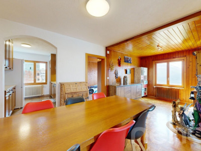 Duplex de 6.5 pièces avec balcon, garages et vue dégagée à Savièse image 2