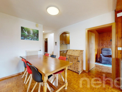 Duplex de 6.5 pièces avec balcon, garages et vue dégagée à Savièse image 3