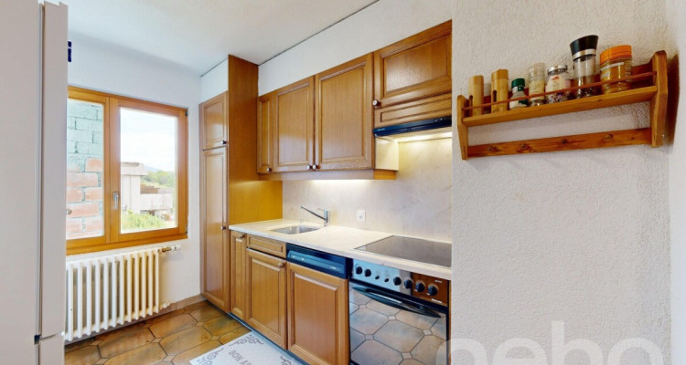 Duplex de 6.5 pièces avec balcon, garages et vue dégagée à Savièse image 4