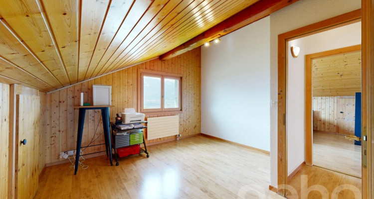Duplex de 6.5 pièces avec balcon, garages et vue dégagée à Savièse image 12