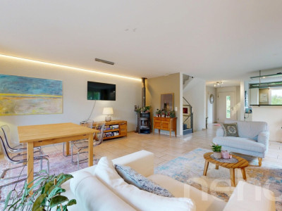 Grosszügige 5.5-Zimmer-Doppelhaushälfte in Mönchaltorf image 5