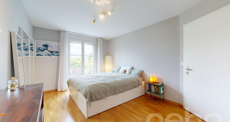 Grosszügige 5.5-Zimmer-Doppelhaushälfte in Mönchaltorf image 11