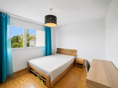 Appartement lumineux de 4.5 pièces avec balcon image 3