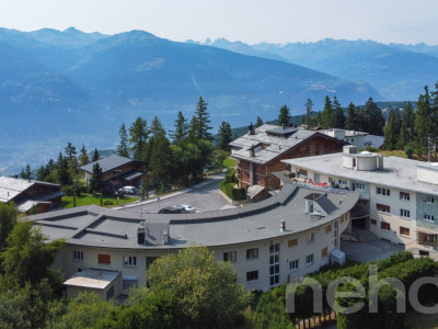 Superbe studio rénové à Crans-Montana image 11