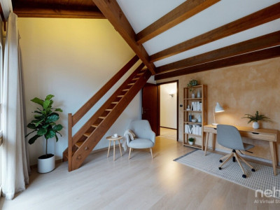 St Blaise: Dernier étage avec vue lac, mezzanine et beaux volumes image 8