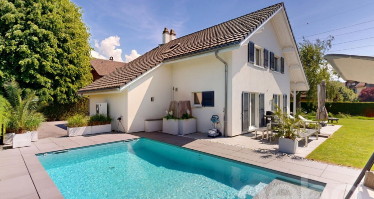 Magnifique villa rénovée avec piscine et intimité absolue image 2