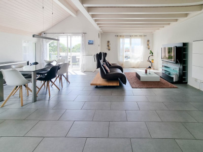 Appartement duplex lumineux avec balcon dans un cadre résidentiel privilégié image 3