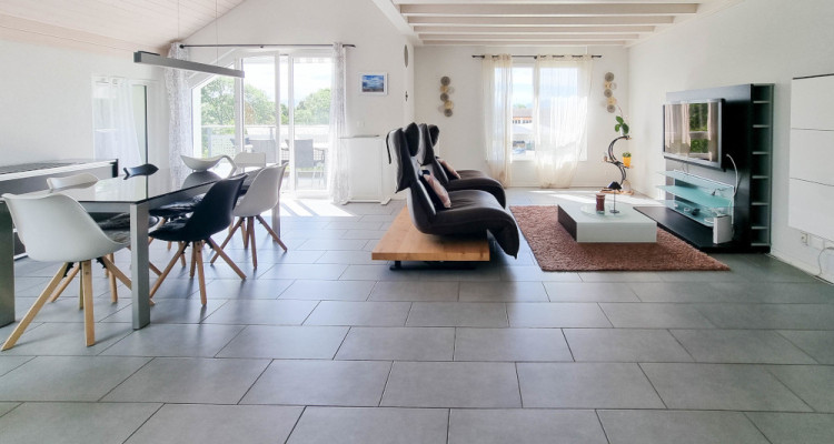 Appartement duplex lumineux avec balcon dans un cadre résidentiel privilégié image 3
