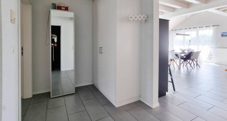 Appartement duplex lumineux avec balcon dans un cadre résidentiel privilégié image 2