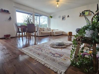 Bel appartement de 3,5 pièces, bénéficiant dun jardin privatif et dune place de parc intérieure image 4