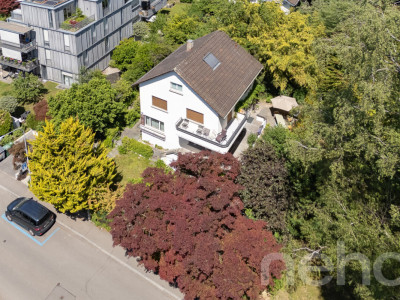 Seltene Chance: 5.5-Zimmer-Einfamilienhaus an Toplage image 3