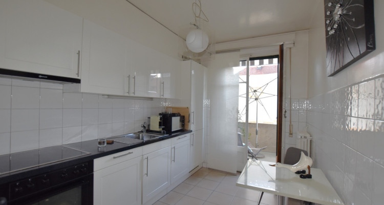 2 APPARTEMENTS A MALAGNOU ET AUX EAUX-VIVES - BEAUCOUP DE CHARME image 4