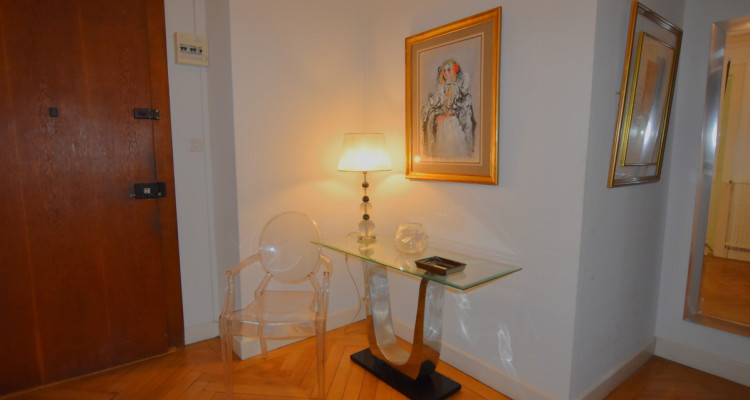 2 APPARTEMENTS A MALAGNOU ET AUX EAUX-VIVES - BEAUCOUP DE CHARME image 2