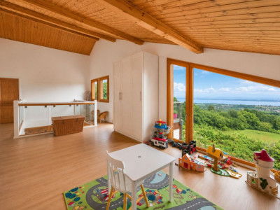 Maison familiale de 240 m² avec vue panoramique image 5