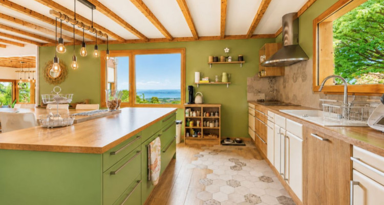 Maison familiale de 240 m² avec vue panoramique image 2
