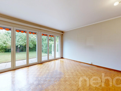 Villa à rénover à fort potentiel, opportunité unique à Vessy image 2