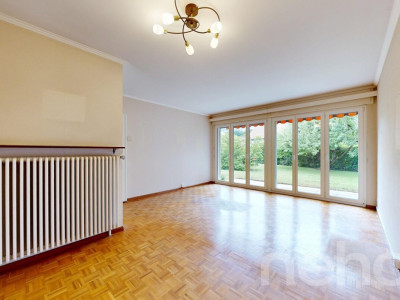 Villa à rénover à fort potentiel, opportunité unique à Vessy image 3