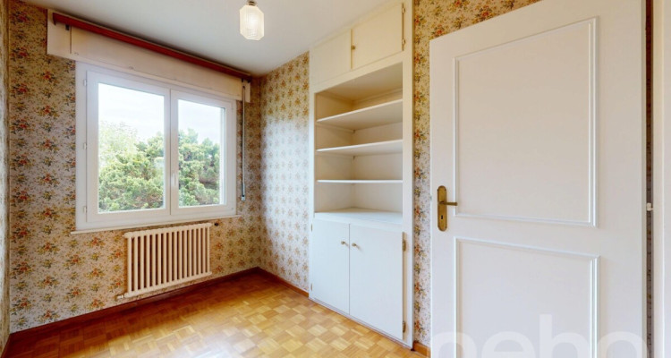 Villa à rénover à fort potentiel, opportunité unique à Vessy image 9