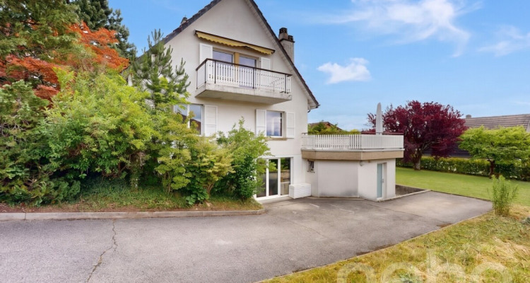 Maison individuelle avec grand jardin et bureau à Colombier image 1