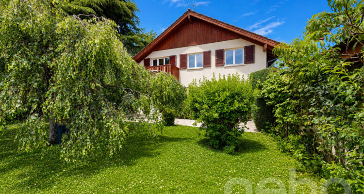 A deux pas de létablissement secondaire Coppet - Terre Sainte image 1