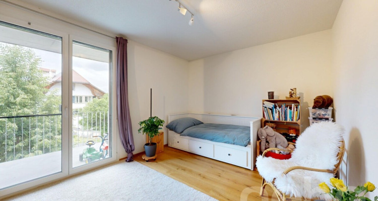 Moderne Wohnung im idyllischen Gurzelen image 9