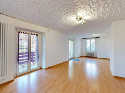 IMMEUBLE DE RENDEMENT ENTIÈREMENT RÉNOVÉ – 3 LOGEMENTS – ÉTAT LOCATIF CHF 61800 image 3