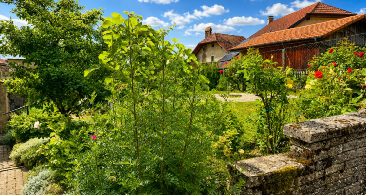 IMMEUBLE DE RENDEMENT ENTIÈREMENT RÉNOVÉ – 3 LOGEMENTS – ÉTAT LOCATIF CHF 61800 image 2