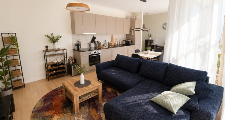 🏡 Magnifique appartement 2.5 pièces à Renens image 1