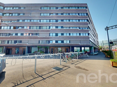 3 Minuten zum HB. Grosszügige Maisonette mit 2 Balkonen image 1