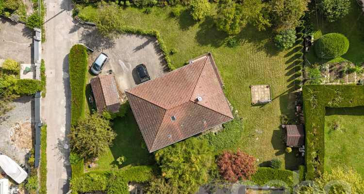 Maison villageoise de 2 appartements avec potentiel de transformation image 3