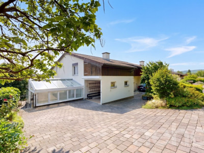 Sonniges Doppeleinfamilienhaus mit Wintergarten und Weitsicht image 11