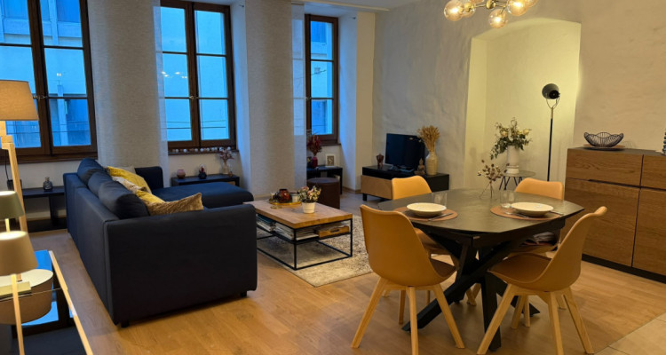Magnifique Appartement 2,5 pièces rénové – hyper centre Lausanne image 1