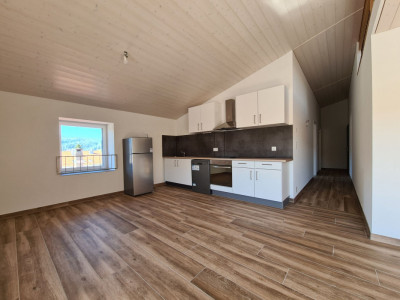 Appartement en attique de 2 pièces neuf ! image 1