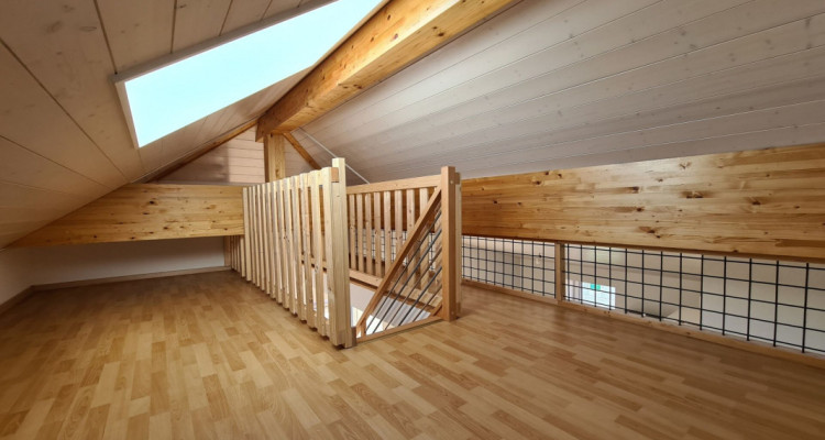 Appartement en attique de 2 pièces neuf ! image 4