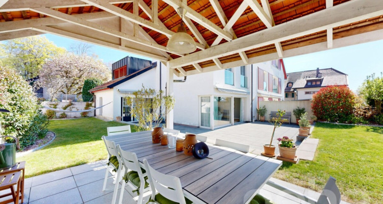 Appartement dans un corps de ferme avec jardin privatif image 4