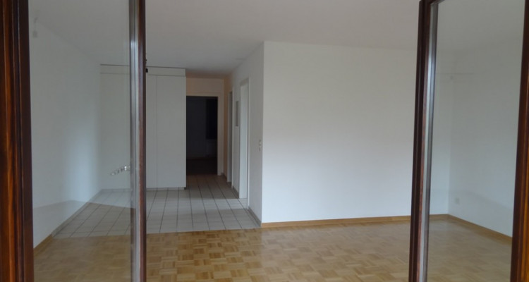 Schöne 3.5-Zi.-Wohnung mit Hauswartstelle image 6