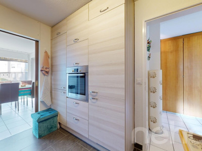 Renovierte 4.5-Zimmer Wohnung mit Balkon in Nidau image 5