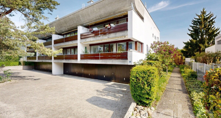 Renovierte 4.5-Zimmer Wohnung mit Balkon in Nidau image 1