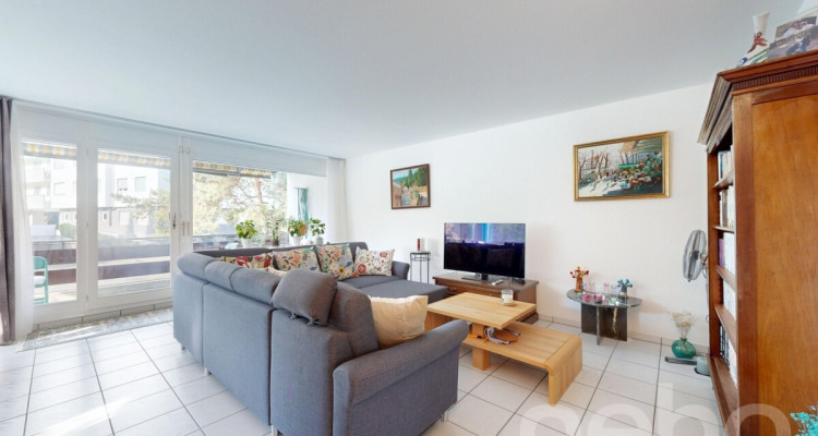 Renovierte 4.5-Zimmer Wohnung mit Balkon in Nidau image 3