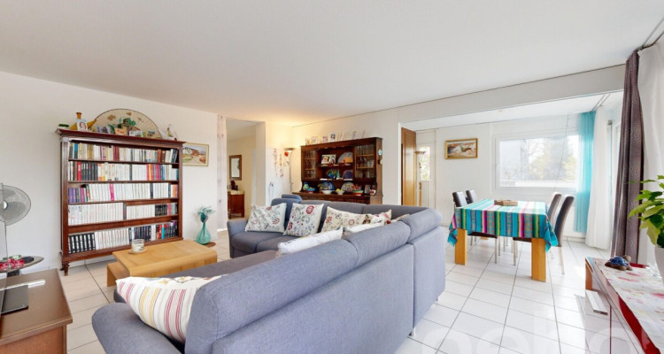 Renovierte 4.5-Zimmer Wohnung mit Balkon in Nidau image 12