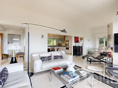 Villa contemporaine dexception avec piscine et vue lac Neuchâtel image 5