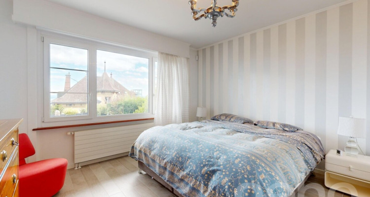 Villa contemporaine dexception avec piscine et vue lac Neuchâtel image 8
