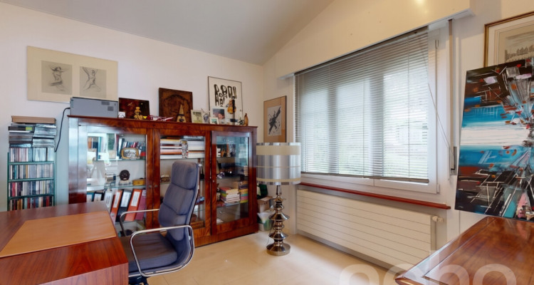 Villa contemporaine dexception avec piscine et vue lac Neuchâtel image 11