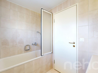 Freistehendes 5.5 Zimmer Einfamilienhaus im ruhigen Kleindöttingen image 9