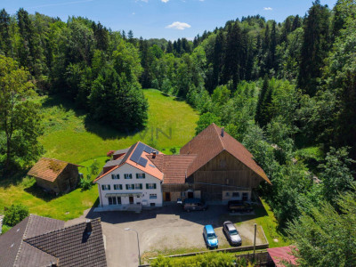 Landleben neu interpretiert: Raum für Mensch und Tier image 1