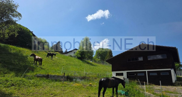 Terrain constructible de 2143 m² à La Chaux-de-Fonds image 1