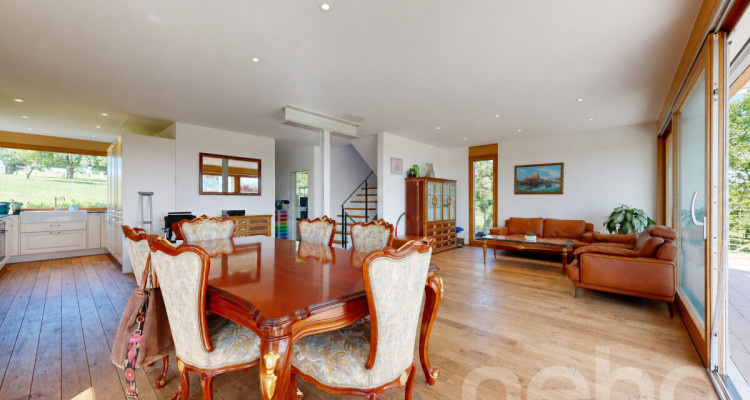Erstklassiges 7.5-Zimmer-Einfamilienhaus mit unverbaubarer Aussicht image 4